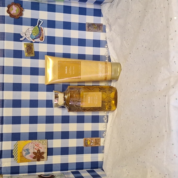 Dahlia set bbw - Picture 3 of 3